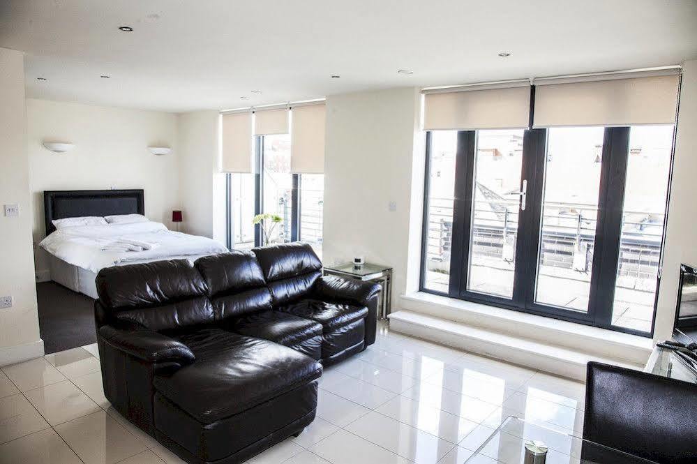 Halo Serviced Apartments - The Point เชฟฟิลด์ ภายนอก รูปภาพ